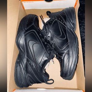 New Nike Air Monarch IV Shoes Men size 8.5